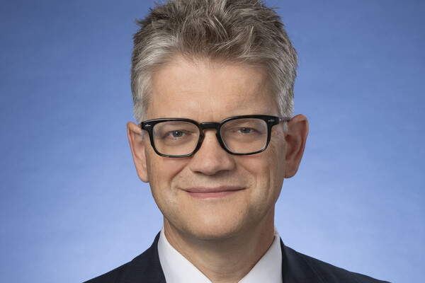 Headshot of Dr. Jan Seuntjens