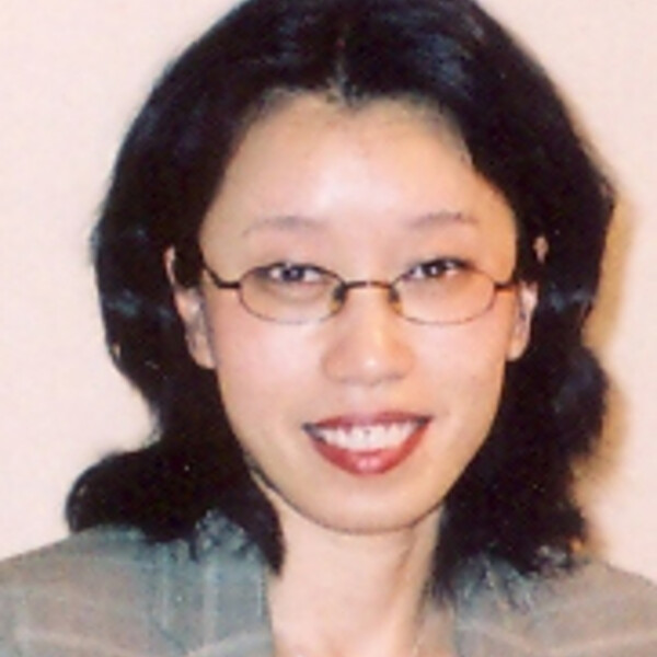 Headshot of Grace Zeng